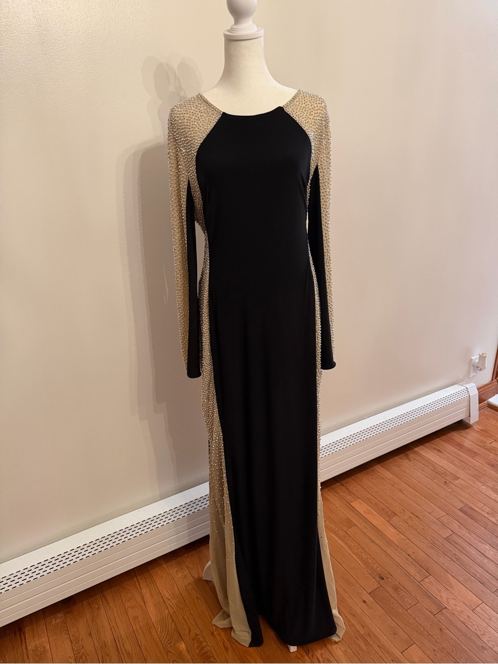 XSCAPE Madison Caviar Beaded Panel Jersey Gown Black Cream Long Sleeve Size 12 - Picture 5 of 16